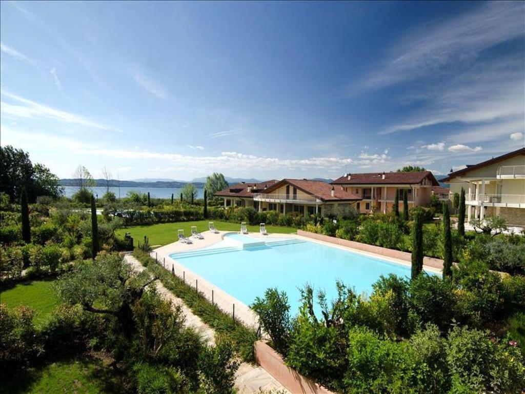 Resort Caesar C4 Sirmione - Gardagate Buitenkant foto